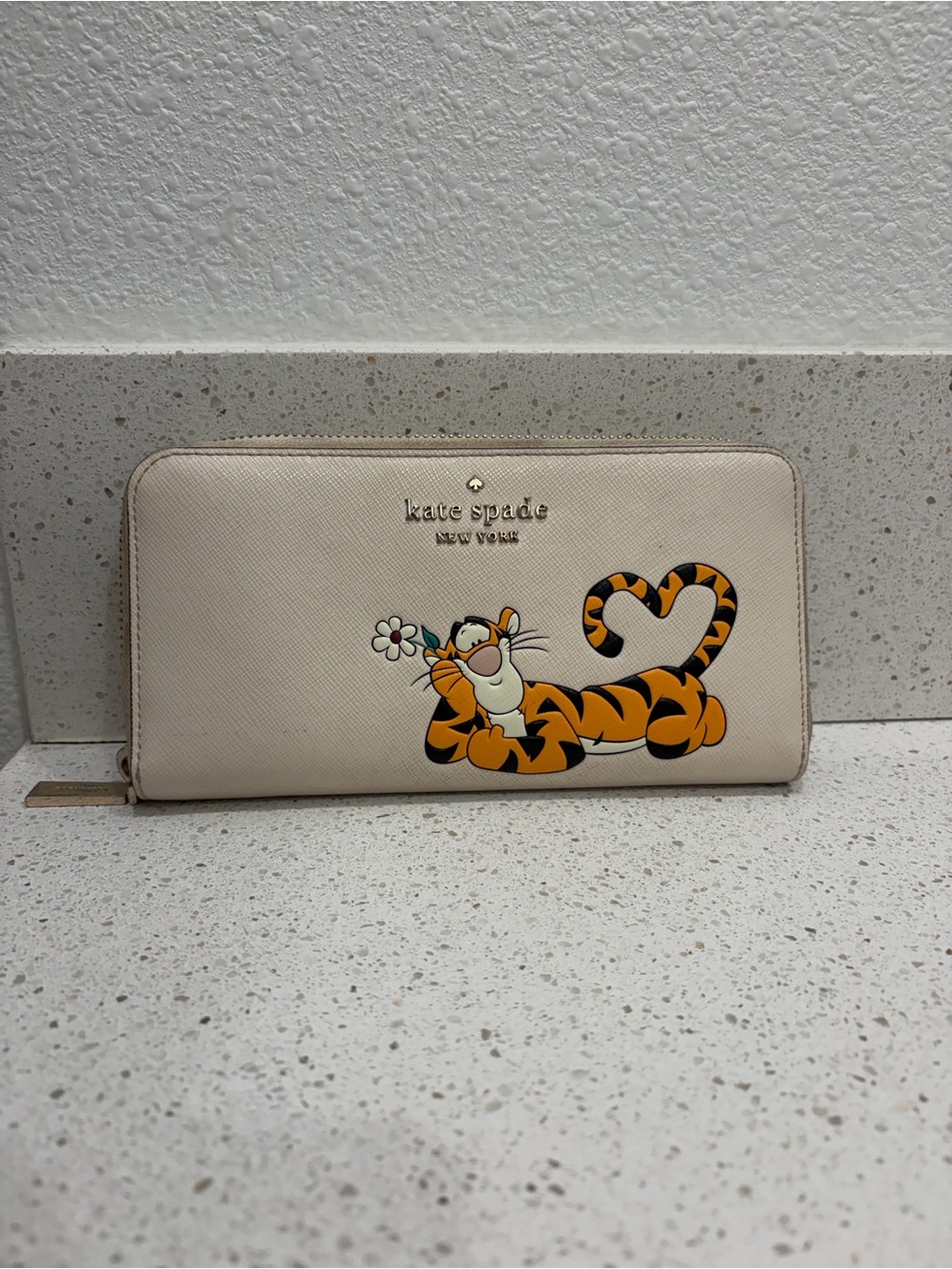 kate spade New York X Disney Tigger Winnie The Pooh Long Wallet Zip Around